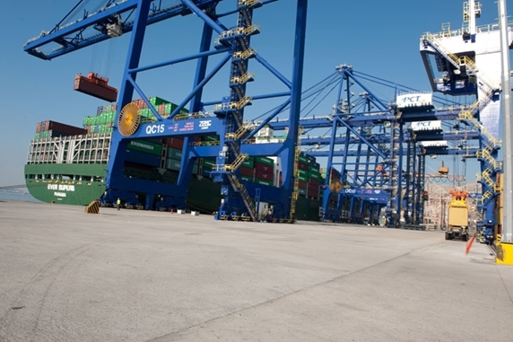 Picture of Pier II Piraeus container terminal