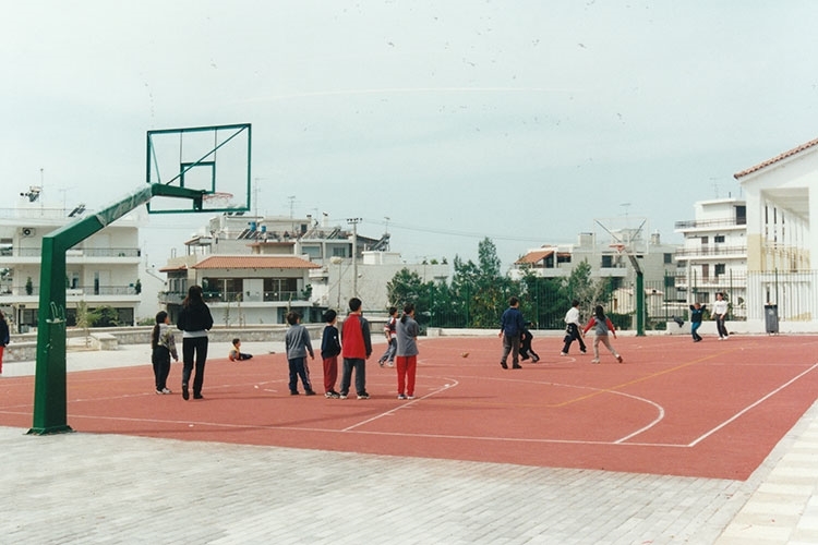 Εικόνα από Ανακατασκευή αύλειων χώρων σε οκτώ σχολεία του Ν. Αττικής