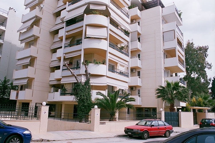 Picture of Block of flats on 75 Acropolis Street in Alimos